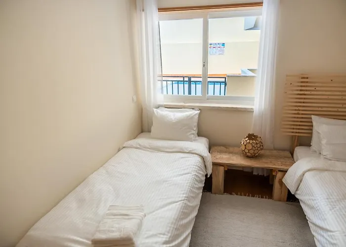 아파트 Old Town Boho Seaview Elegance